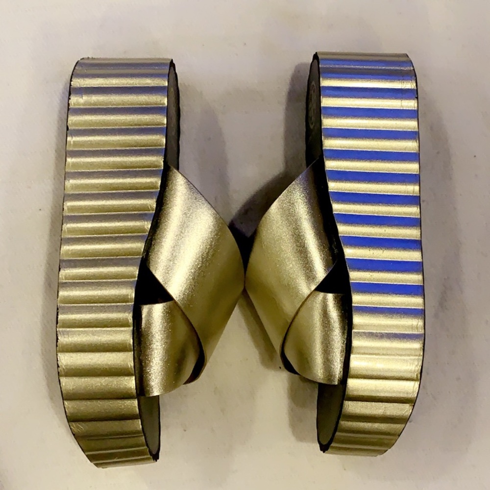 Tory Burch Metallic Gold Crisscross Platform Slide Sandals - Picture 3 of 7